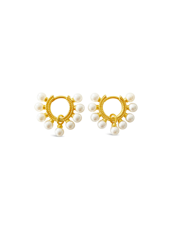 Mini Perla Huggie Hoops
